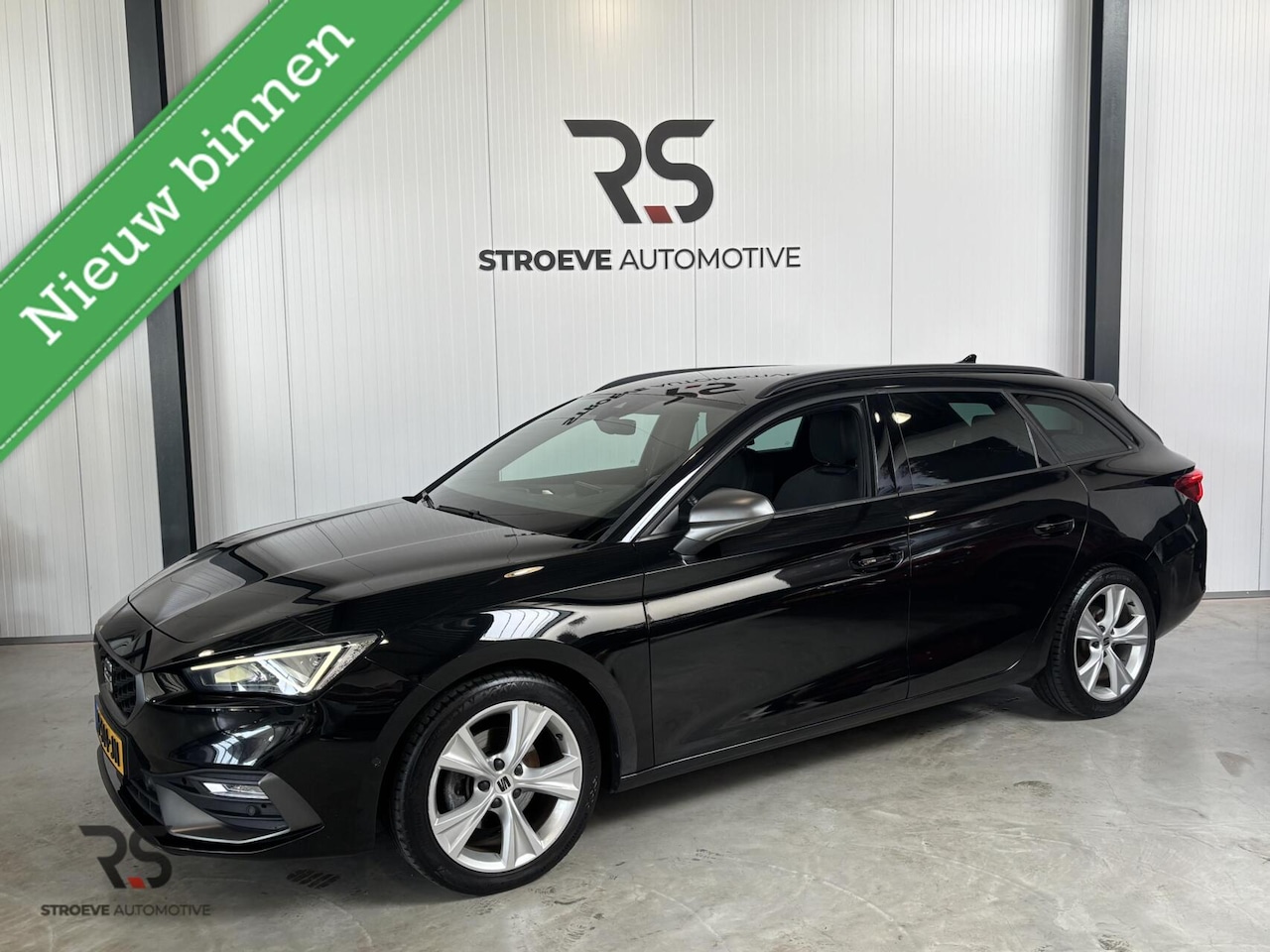 SEAT Leon Sportstourer - 1.5 eTSI 150 pk DSG FR Buss Intense | Navi | LED | ACC | Virtual | CarPlay | PDC | DAB | S - AutoWereld.nl