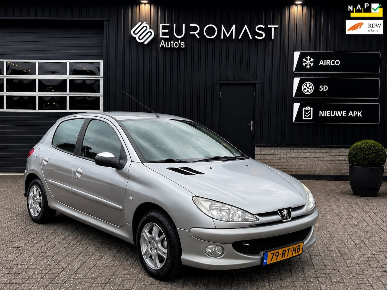 Peugeot 206 - 1.4 Air-line 2 Airco | 5drs | Nieuwe Apk - AutoWereld.nl