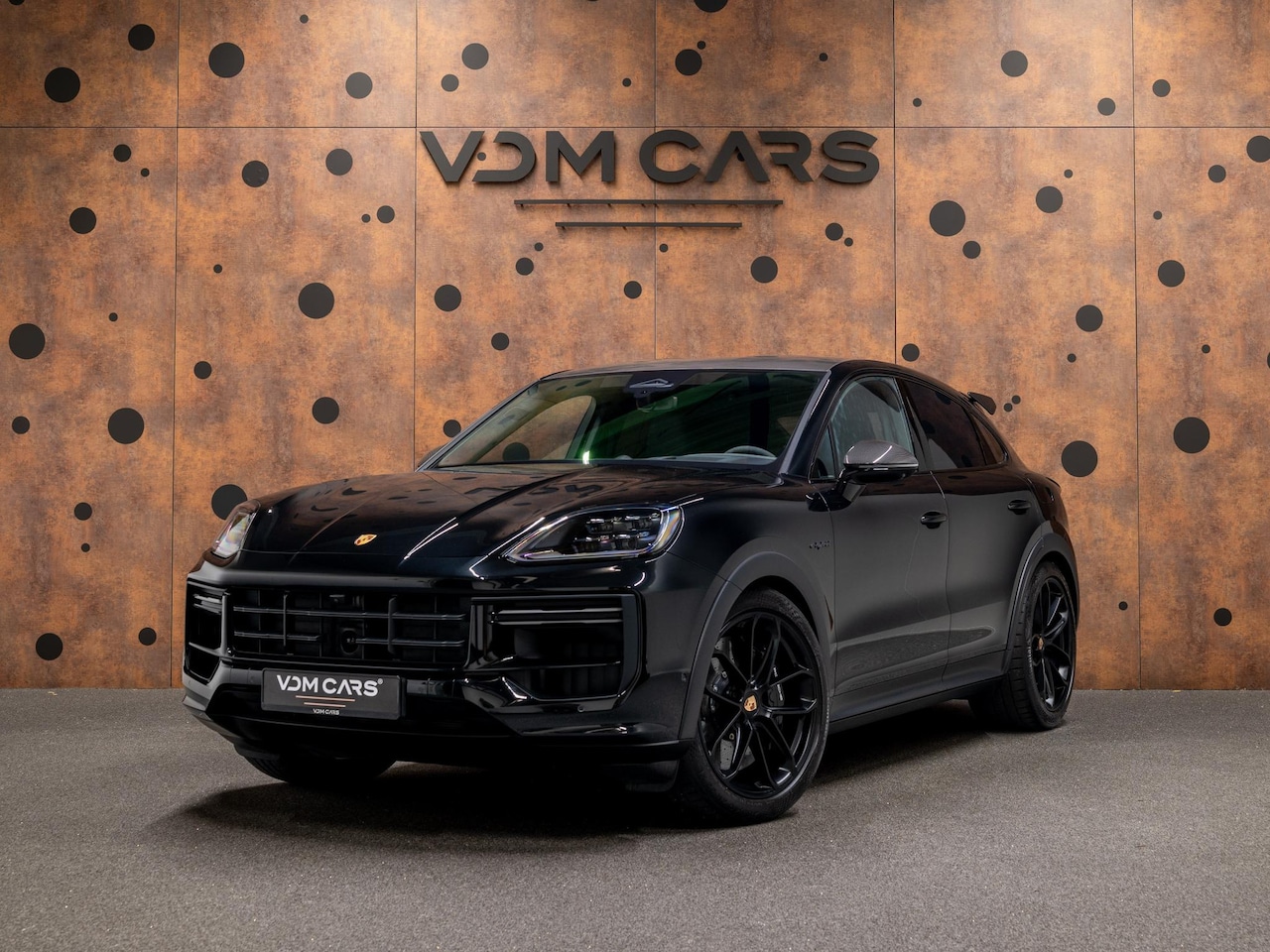 Porsche Cayenne Coupé - 4.0 Turbo E-Hybrid GT | Burmester | Bijrijdersdisplay | InnoDrive | HUD | Achterasbest. | - AutoWereld.nl