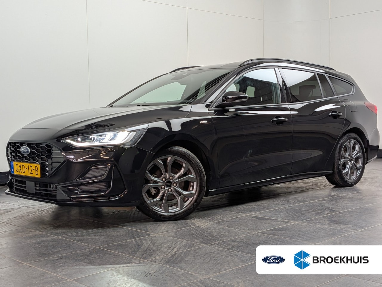Ford Focus Wagon - 1.0 EcoBoost Hybrid ST Line | Winterpack | Groot Navigatie | Sync 4 | CarPlay/Android Auto - AutoWereld.nl