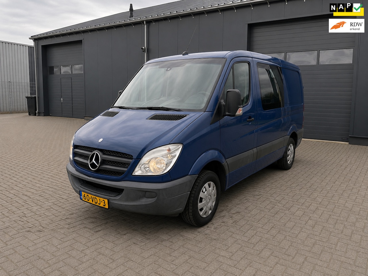 Mercedes-Benz Sprinter - 211 2.2 CDI 325 HD ROLSTOELBUS LIFT 88.000km!! - AutoWereld.nl