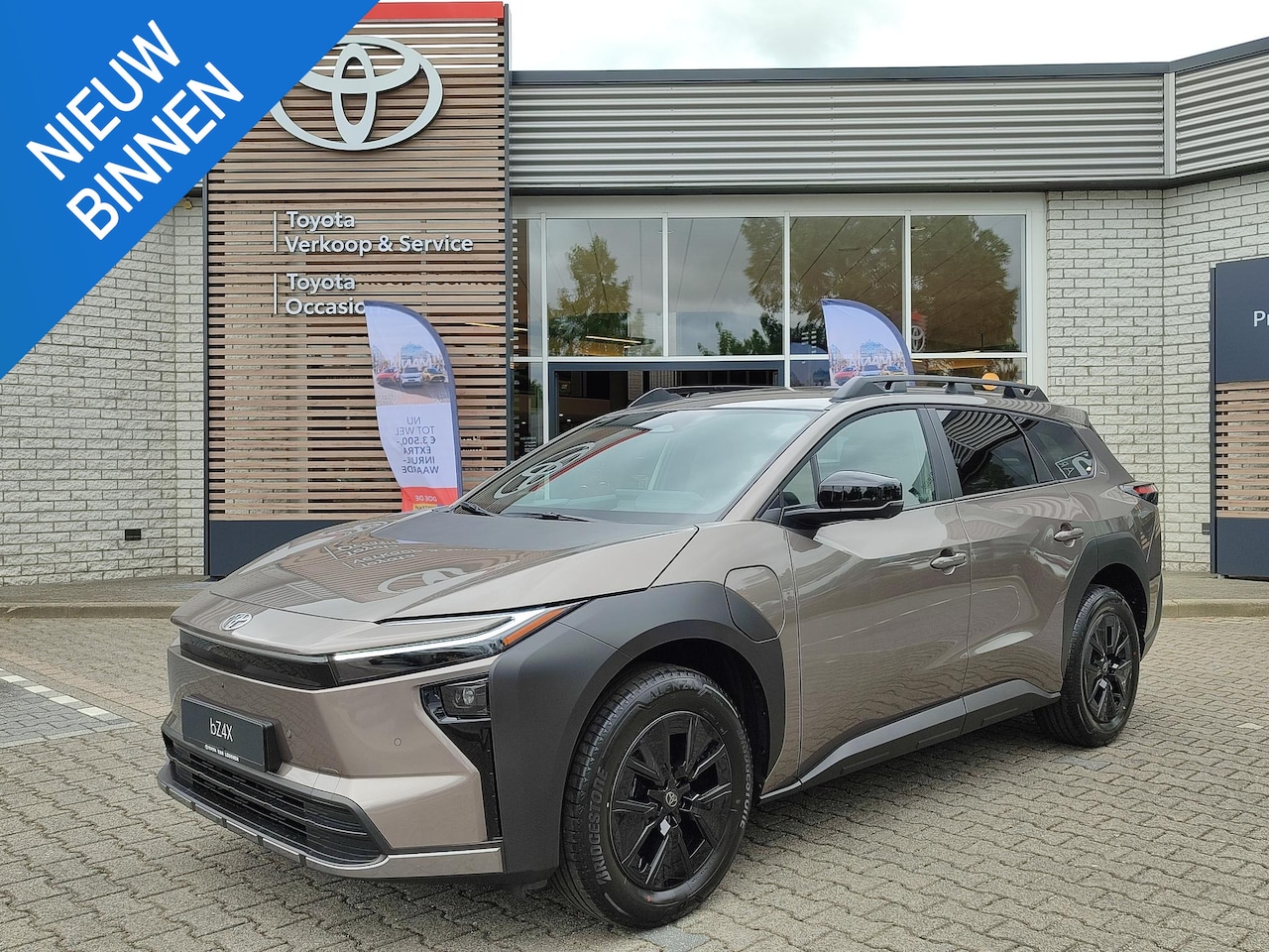 Toyota bZ4X Touring - DYNAMIC 75 kWh NIEUW DIRECT LEVERBAAR! 360° CAMERA STOEL/STUURVERW WARMTEPOMP BLIND SPOT E - AutoWereld.nl