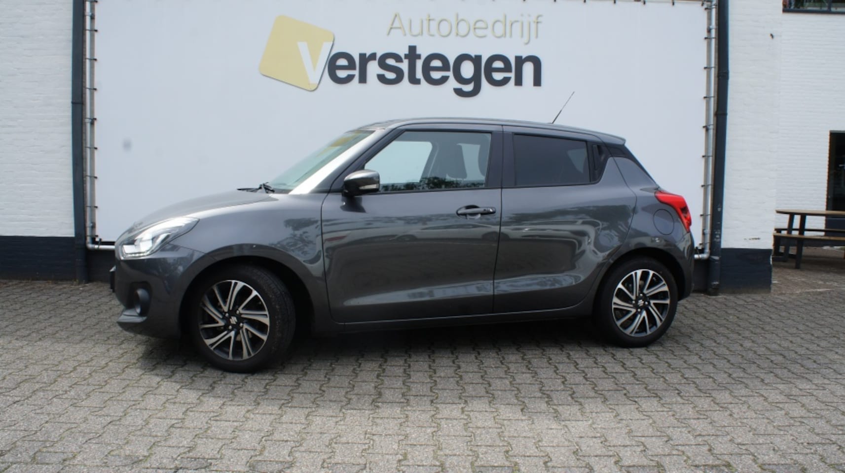 Suzuki Swift - 1.2 Style SmartHyb. - AutoWereld.nl