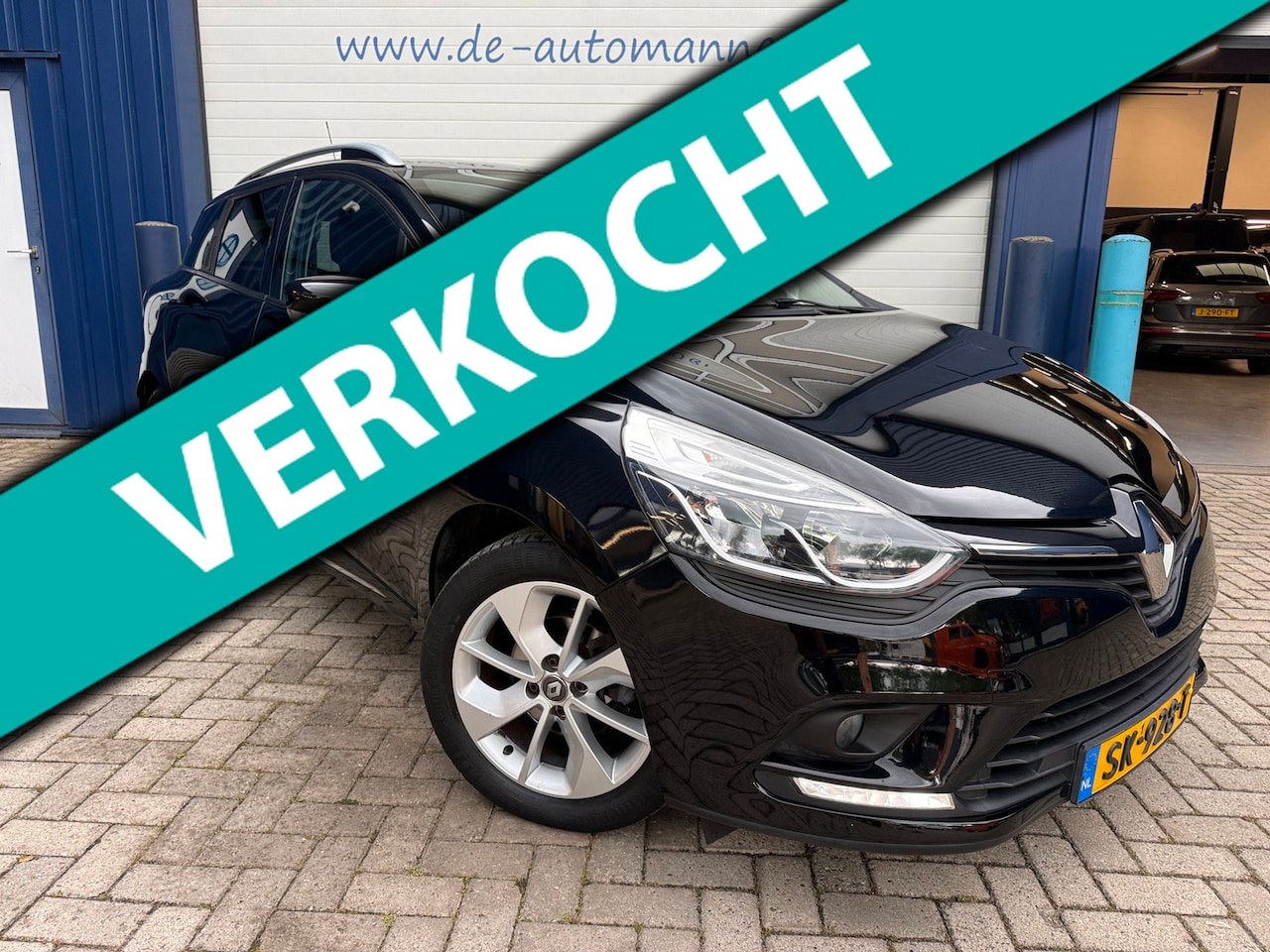 Renault Clio Estate - 1.2 TCe Limited 120pk EDC AUTOMAAT / AIRCO / NAVI / CRUISE / TREKHAAK - AutoWereld.nl