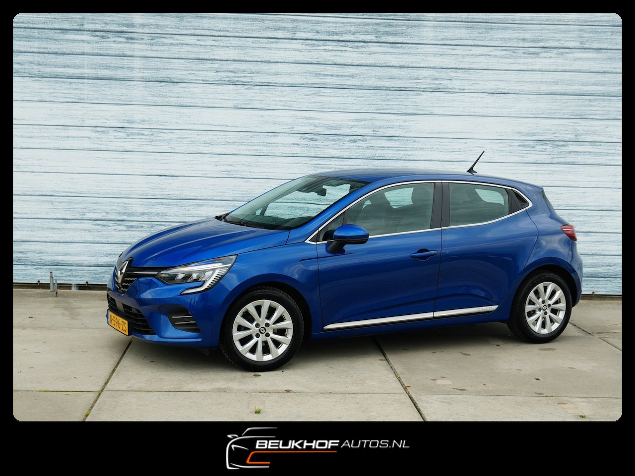 Renault Clio - 1.0 TCe Intens Airco Cruise Control Carplay - AutoWereld.nl