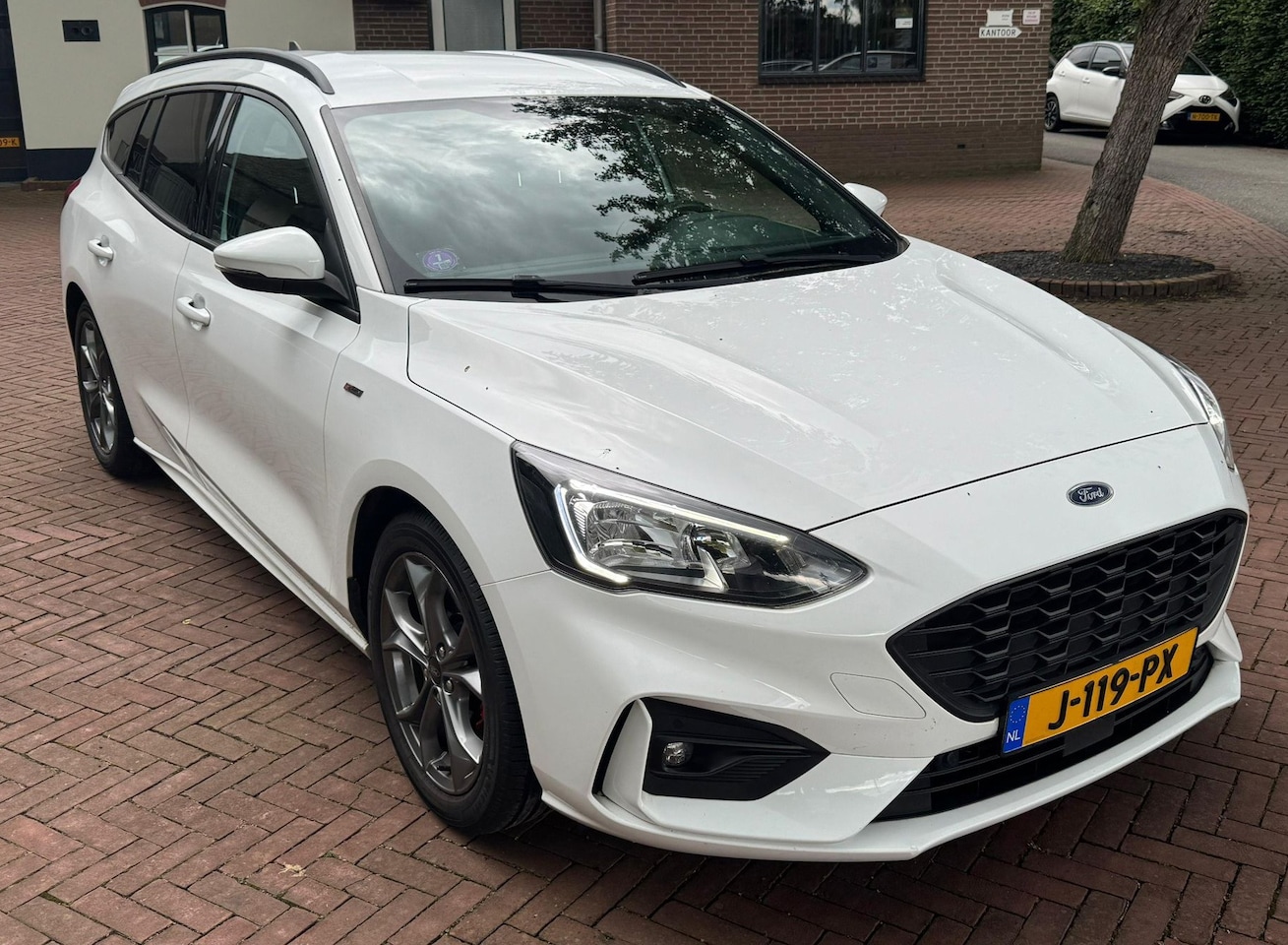 Ford Focus Wagon - 1.0 EcoBoost Hybrid ST Line Navi Camera Topstaat - AutoWereld.nl