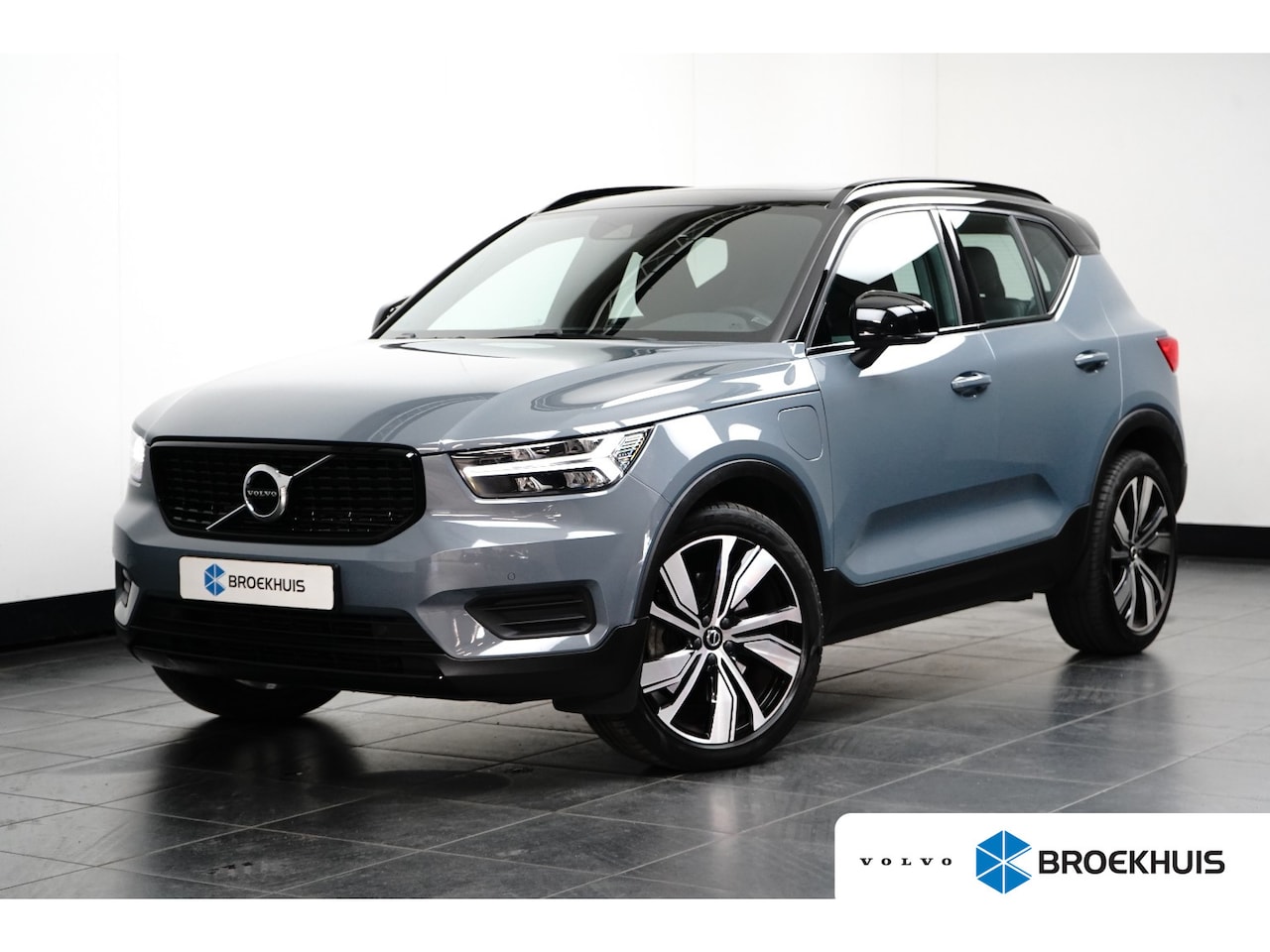 Volvo XC40 - 1.5 T4 Recharge R-Design | Pano | Leder | Camera | 20 inch | Navigatie | Cruise Control | - AutoWereld.nl