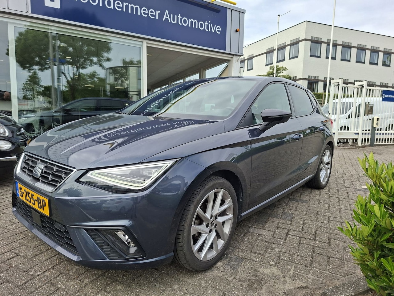 SEAT Ibiza - 1.0 EcoTSI FR navigatie / camera / app / beats - AutoWereld.nl
