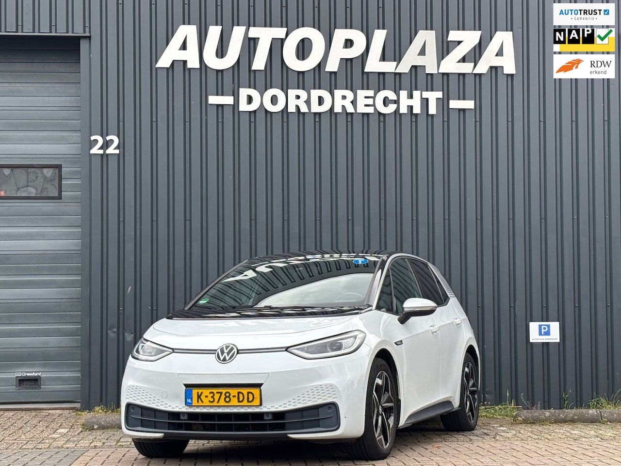 Volkswagen ID.3 - First Plus 58 kWh |SOH 88,88%I|PDC|CAMERA|STOELSTUURVERW| - AutoWereld.nl