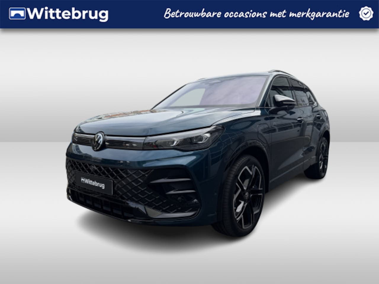 Volkswagen Tiguan - 1.5 eHybrid 200kw / 272pk R-Line Black Style DSG Automaat Lederen Interieur met massagefun - AutoWereld.nl