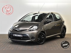 Toyota Aygo - 1.0 VVT-i Now AIRCO|TREKHAAK|5-DRS