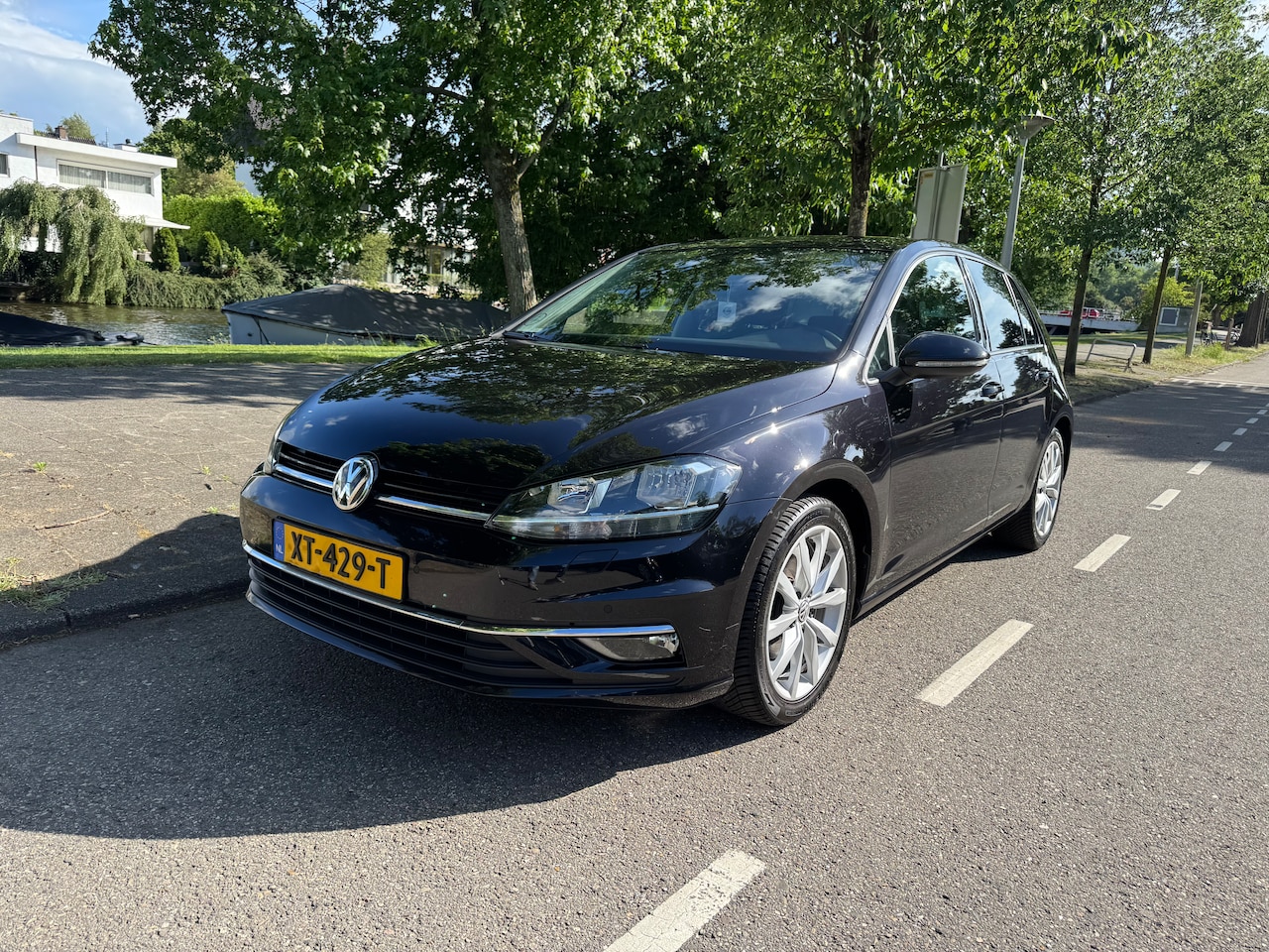 Volkswagen Golf - 1.5 TSI Highline Golf 7.5 | 150pk DSG | Virtual Cockpit | ACC | Camera | CarPlay | Zeer compleet - AutoWereld.nl