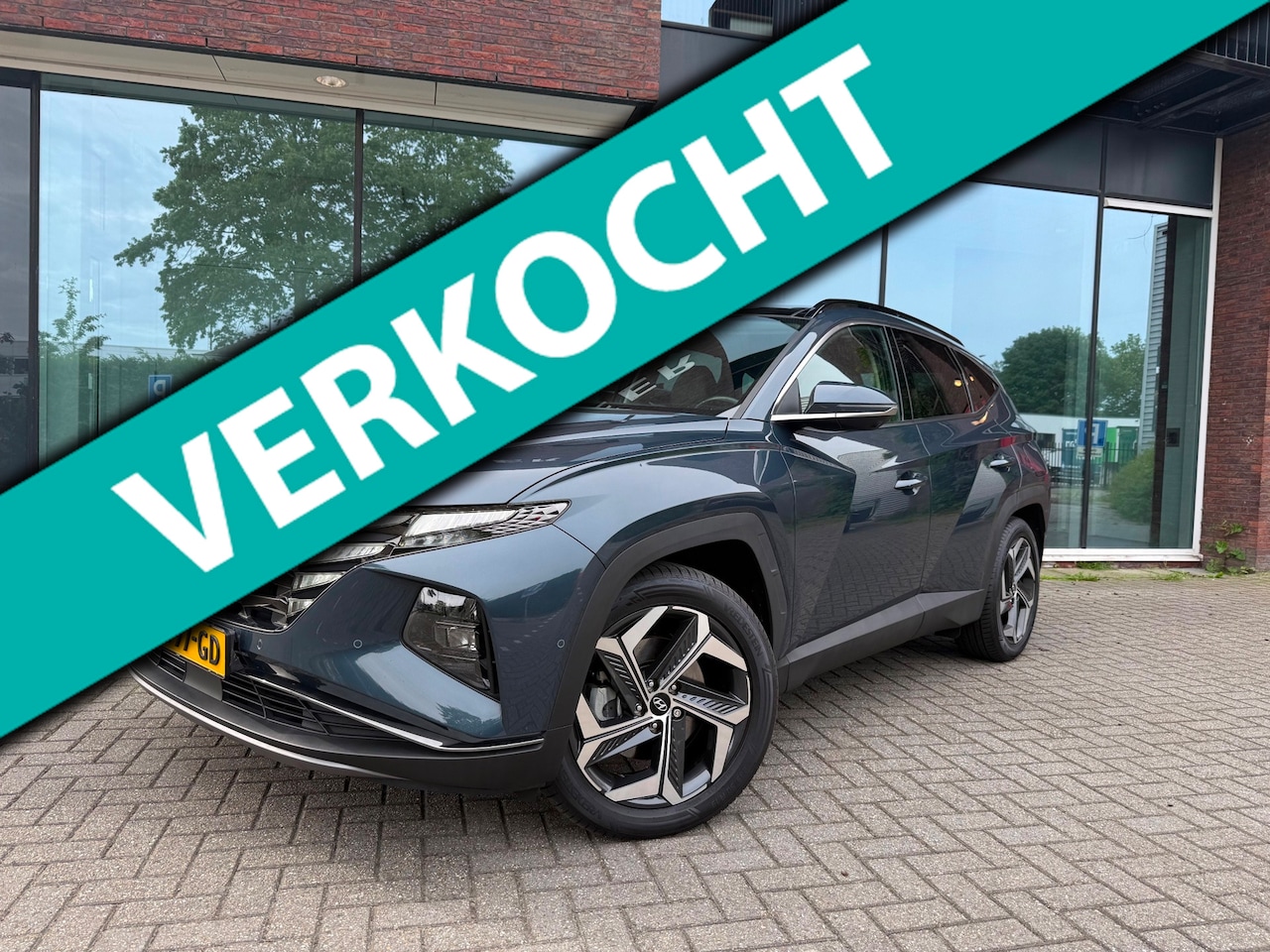 Hyundai Tucson - 1.6 T-GDI PHEV Premium Sky 4WD - Panodak - Leder - Navi - Trekhaak - AutoWereld.nl