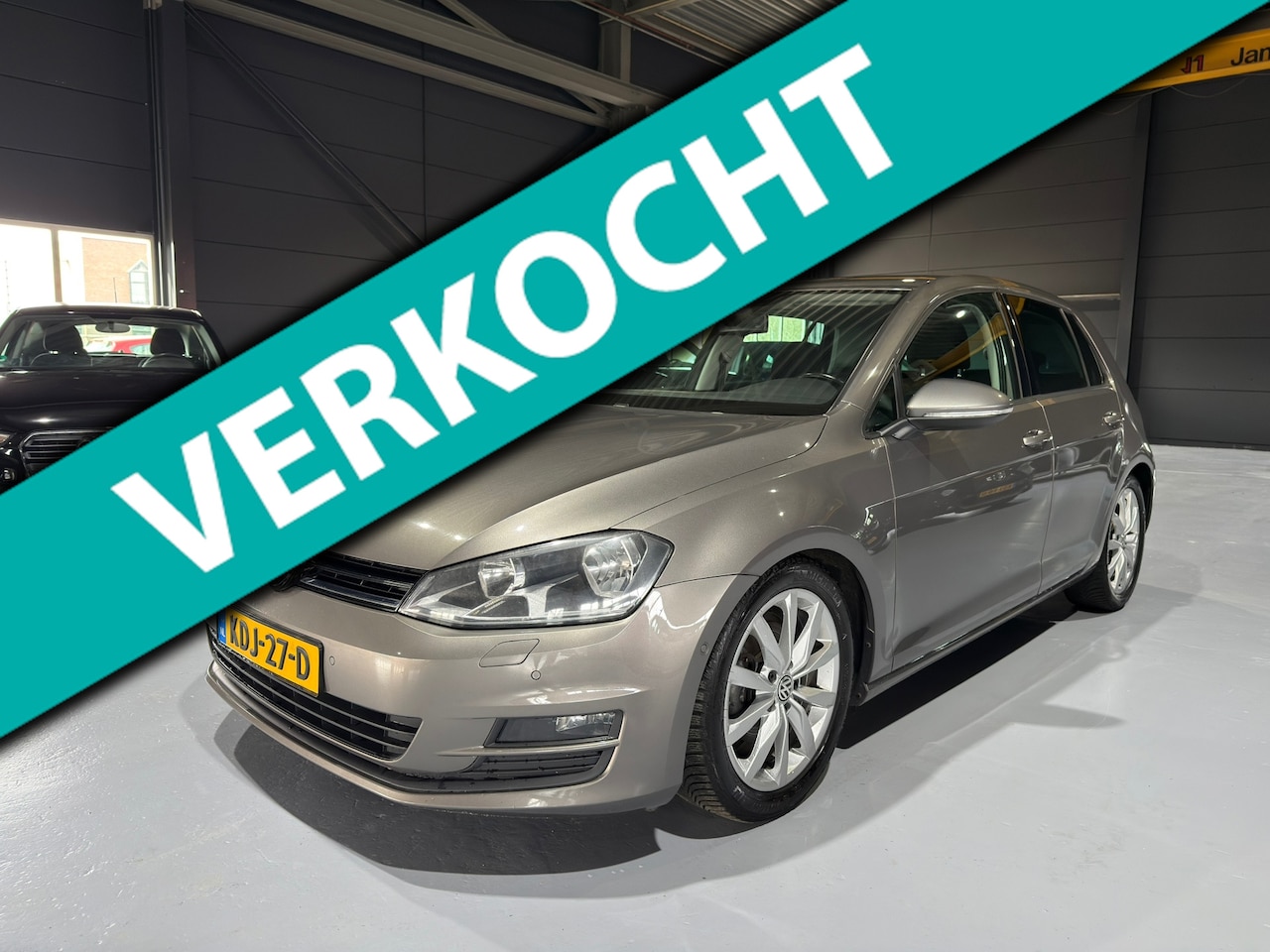 Volkswagen Golf - 1.4 TSI Highline Automaat | Keyless | PDC - AutoWereld.nl