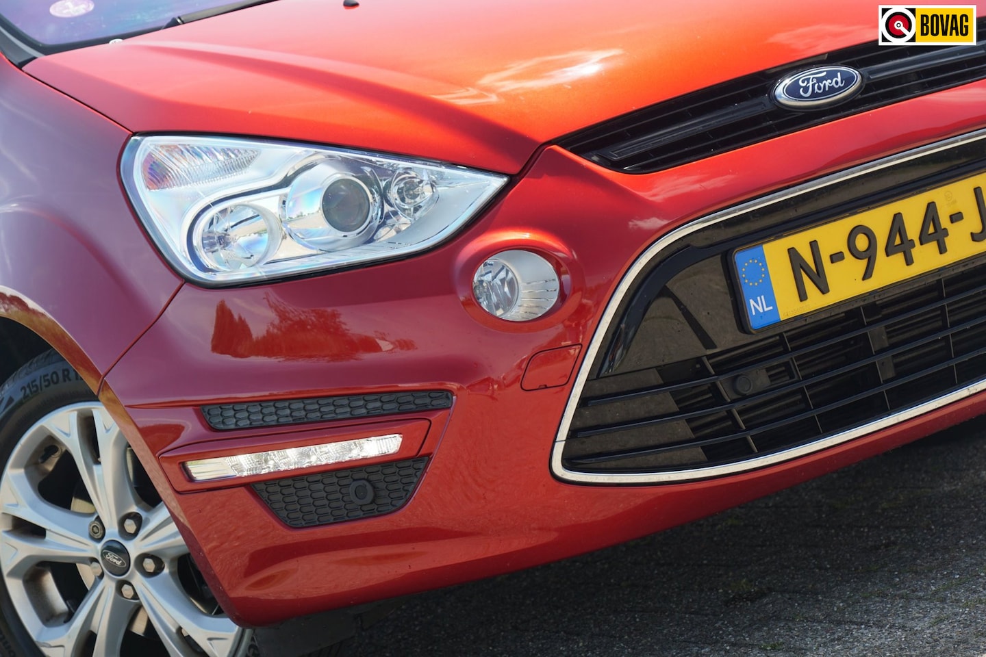 Ford S-Max - 2.0 EcoBoost S Edition Automaat | Mars Red Metallic | 7-Zits | Luxe & Krachtige Gezinsauto - AutoWereld.nl