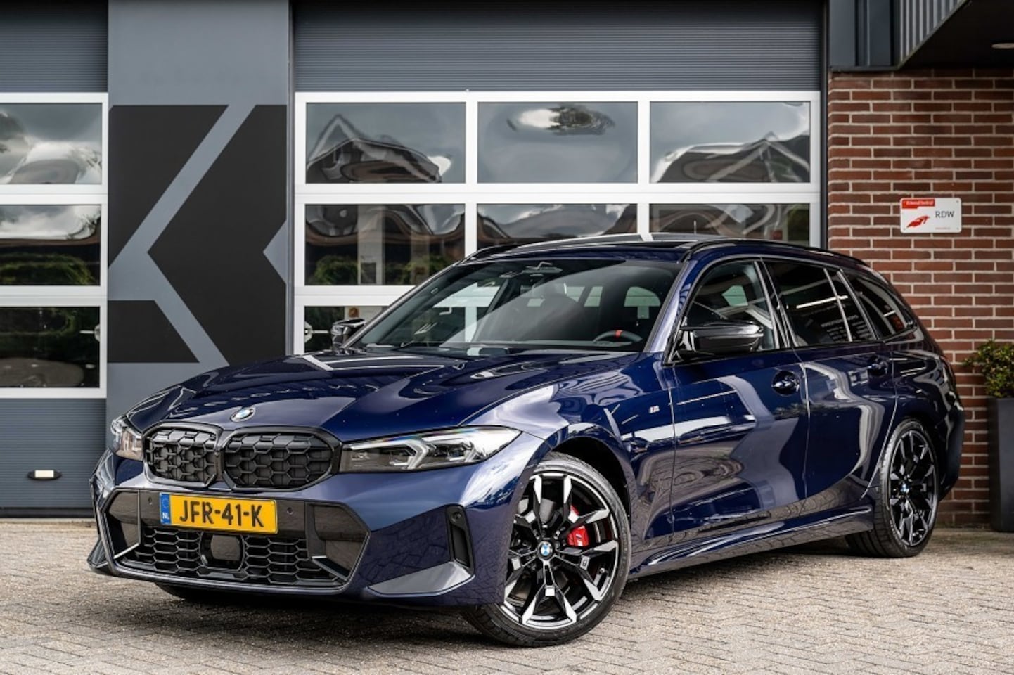 BMW 3-serie Touring - M340i xDrive M Sport Pro | Panorama | Driving Ass. Prof. | Harman/Kardon | Memory | 360 Ca - AutoWereld.nl