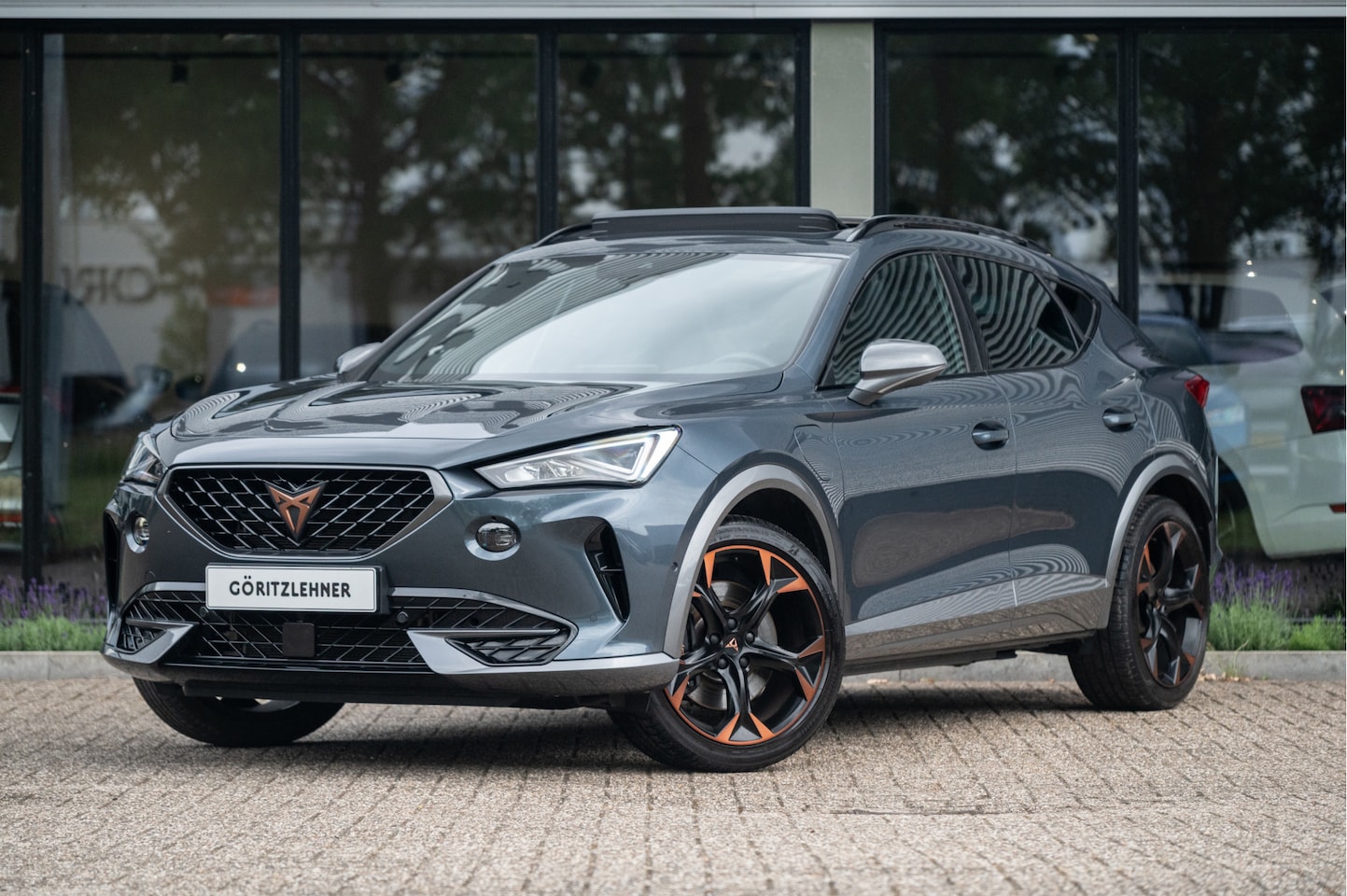 CUPRA Formentor - 1.4 e-Hybrid VZ Copper Ed. | Trekhaak | Pano | DCC | ACC | 19" | Sfeerverlichting - AutoWereld.nl