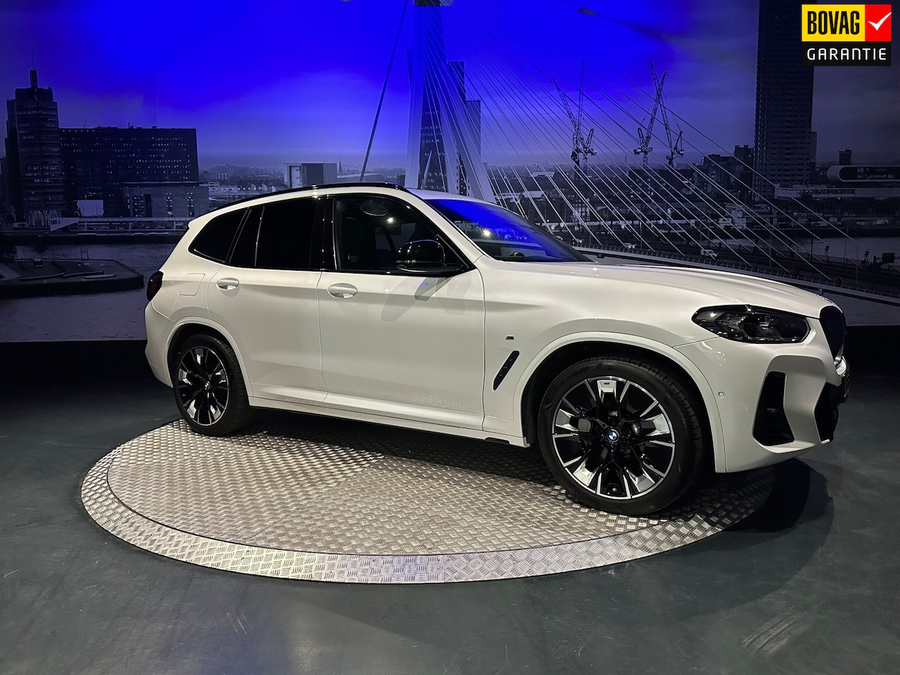BMW iX3 - High Executive 80 kWh *Pano*HUD*Driving Assistant Professional - AutoWereld.nl