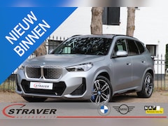 BMW iX1 - xDrive30 67 kWh M Sport Edition |Panoramadak |H/K |Inklapbare trekhaak