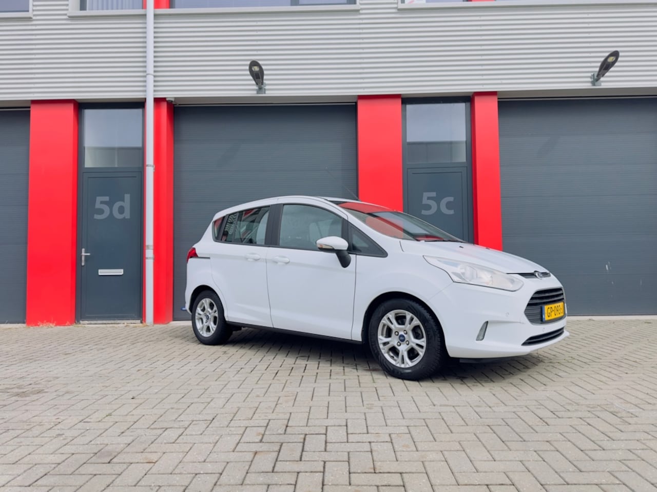 Ford B-Max - 1.0 EcoBoost Titanium Ford Dealer Onderhouden