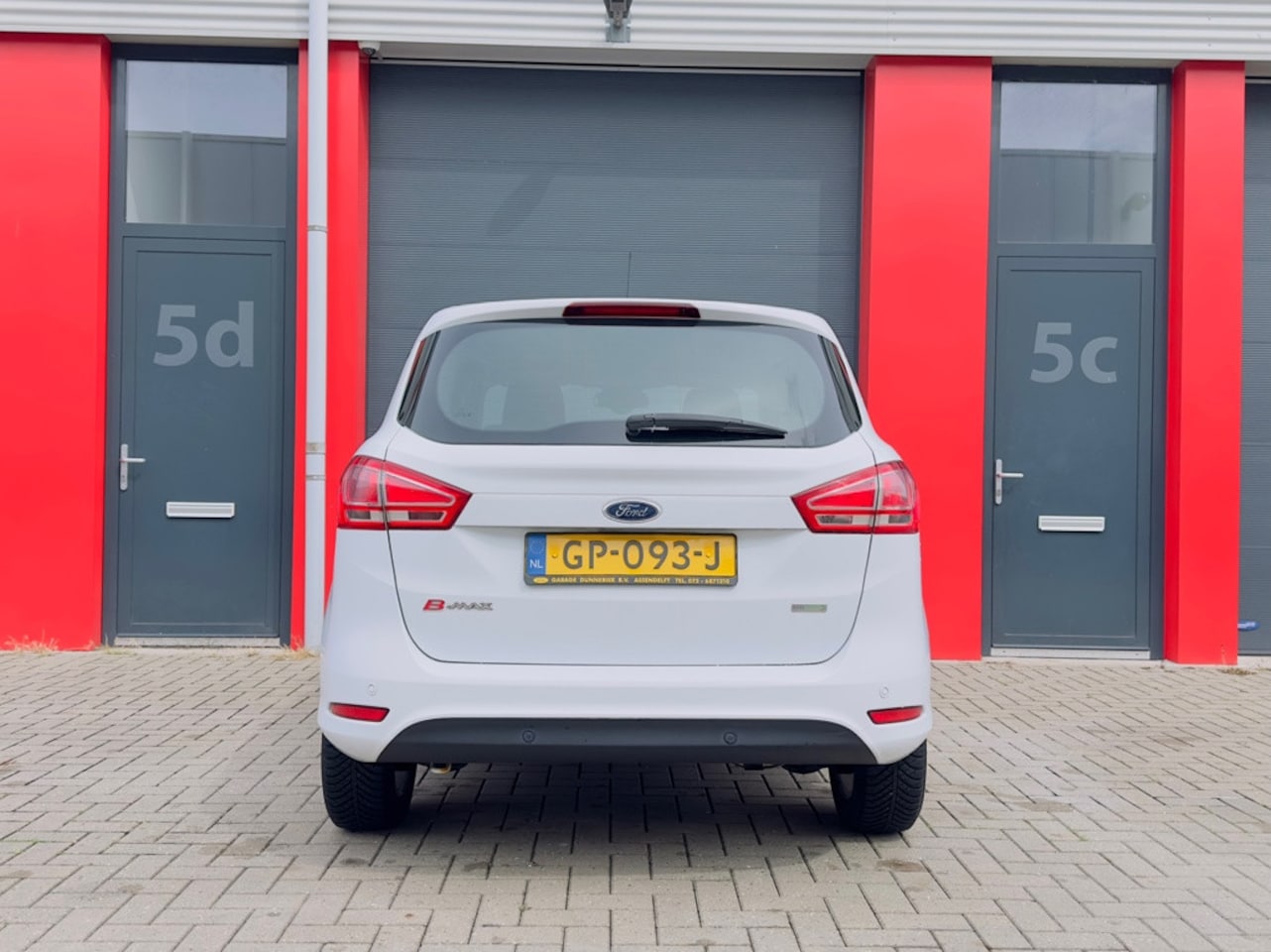Ford B-Max - 1.0 EcoBoost Titanium Ford Dealer Onderhouden