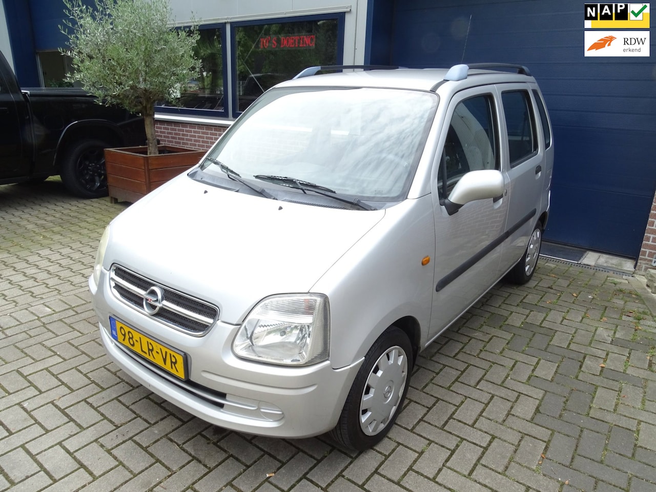 Opel Agila - 1.2-16V Comfort 1.2-16V Comfort - AutoWereld.nl
