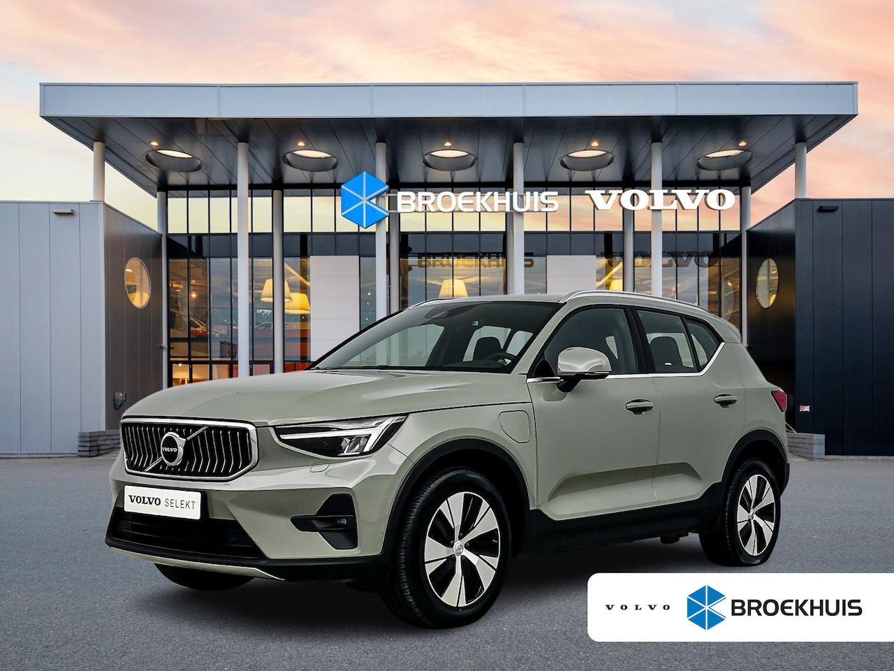Volvo XC40 - T4 Recharge Plus Bright | 18" | Elektr. verst. Stoelen | Adaptieve Cruise | BLIS | Keyless - AutoWereld.nl
