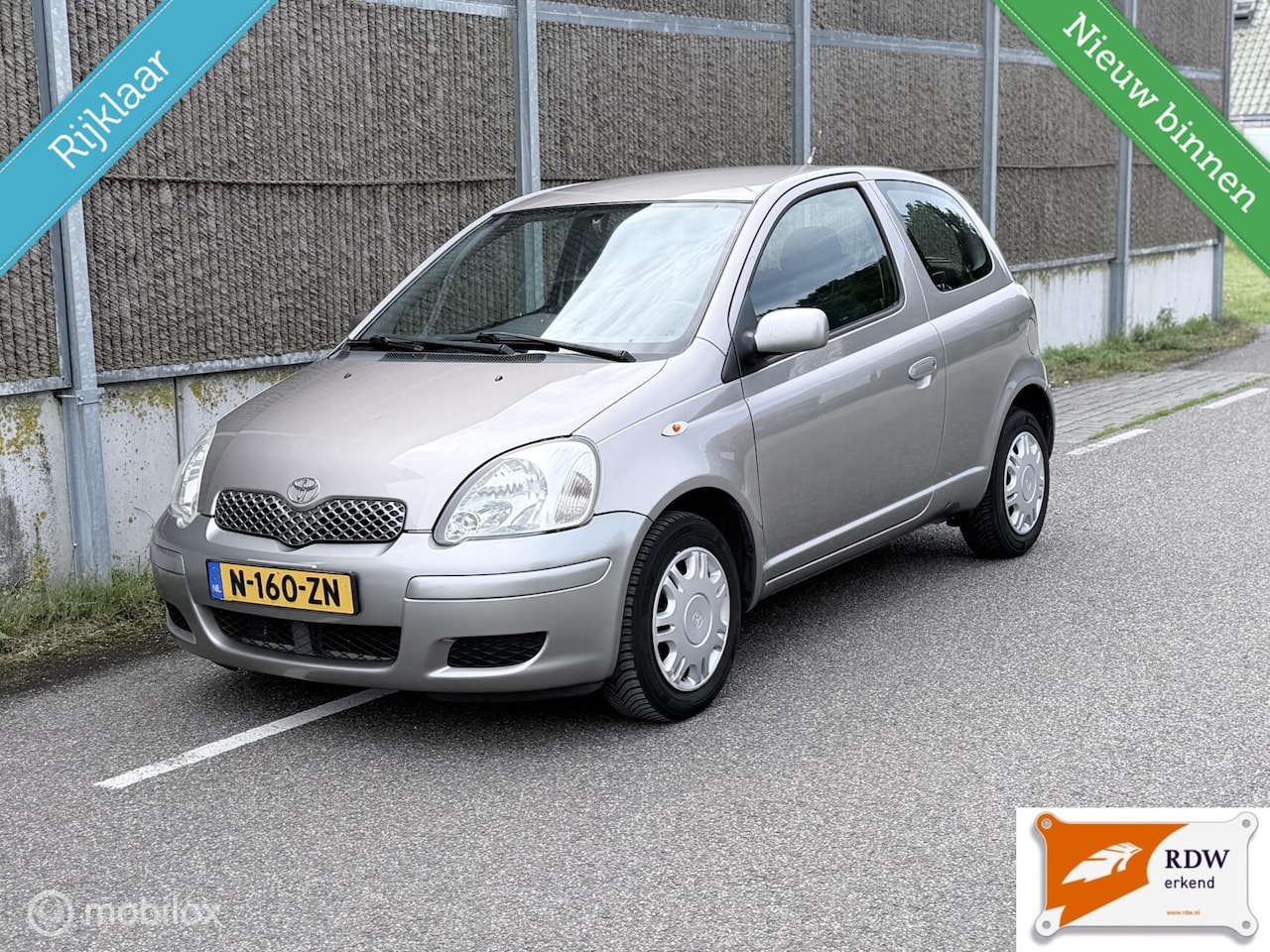Toyota Yaris - 1.0 VVT-i AIRCO/NETTE AUTO/ELEK.PAKKET/APK - AutoWereld.nl