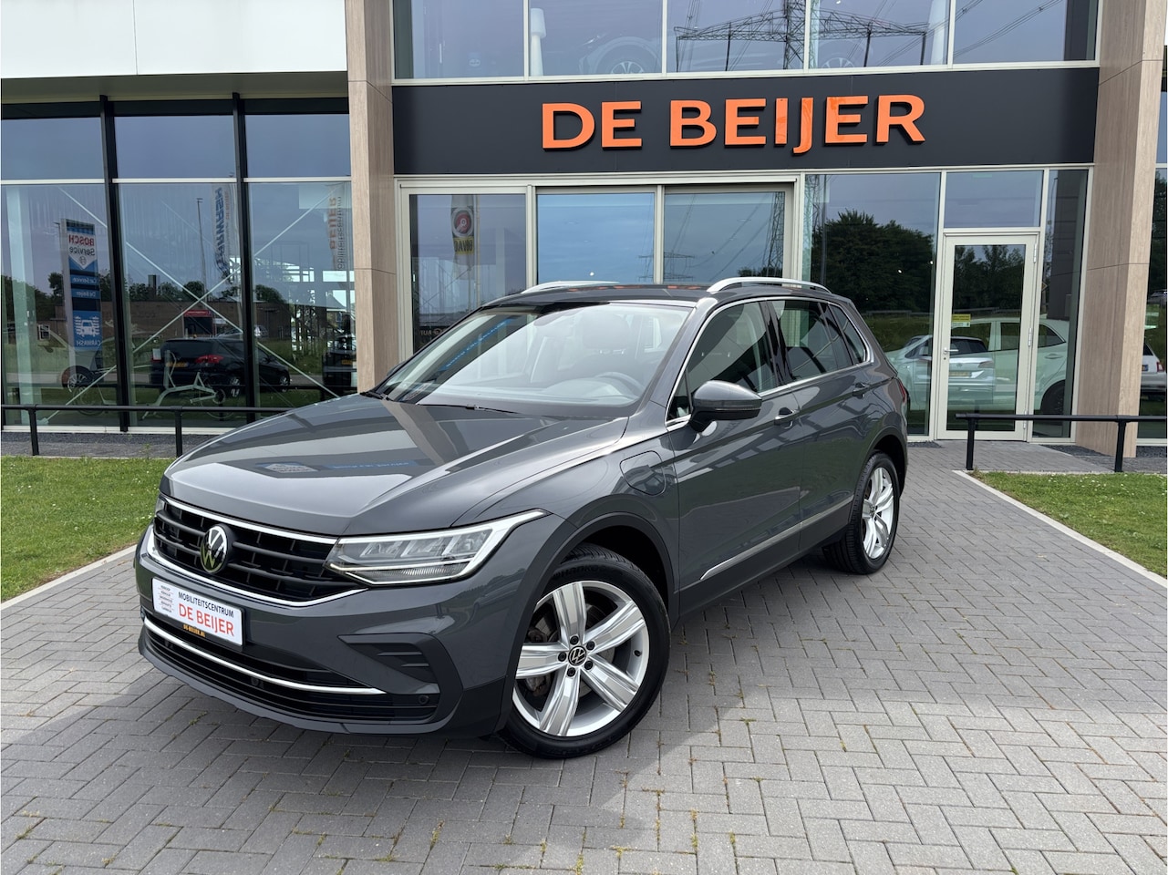Volkswagen Tiguan - 1.4 TSI eHybrid DSG 245pk Camera I LED I App connect - AutoWereld.nl