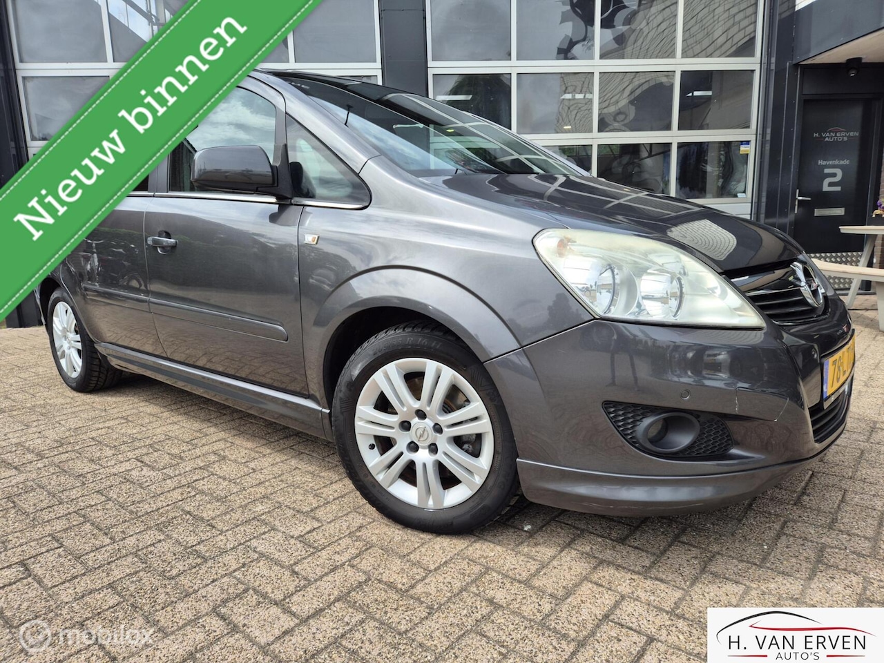 Opel Zafira - Cosmo LEDER NAVI PDC TREKHAAK NAP - AutoWereld.nl