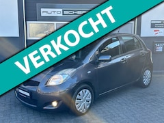 Toyota Yaris - 1.3 VVT-i Executive I AIRCO I 4-DEURS I ZUINIG