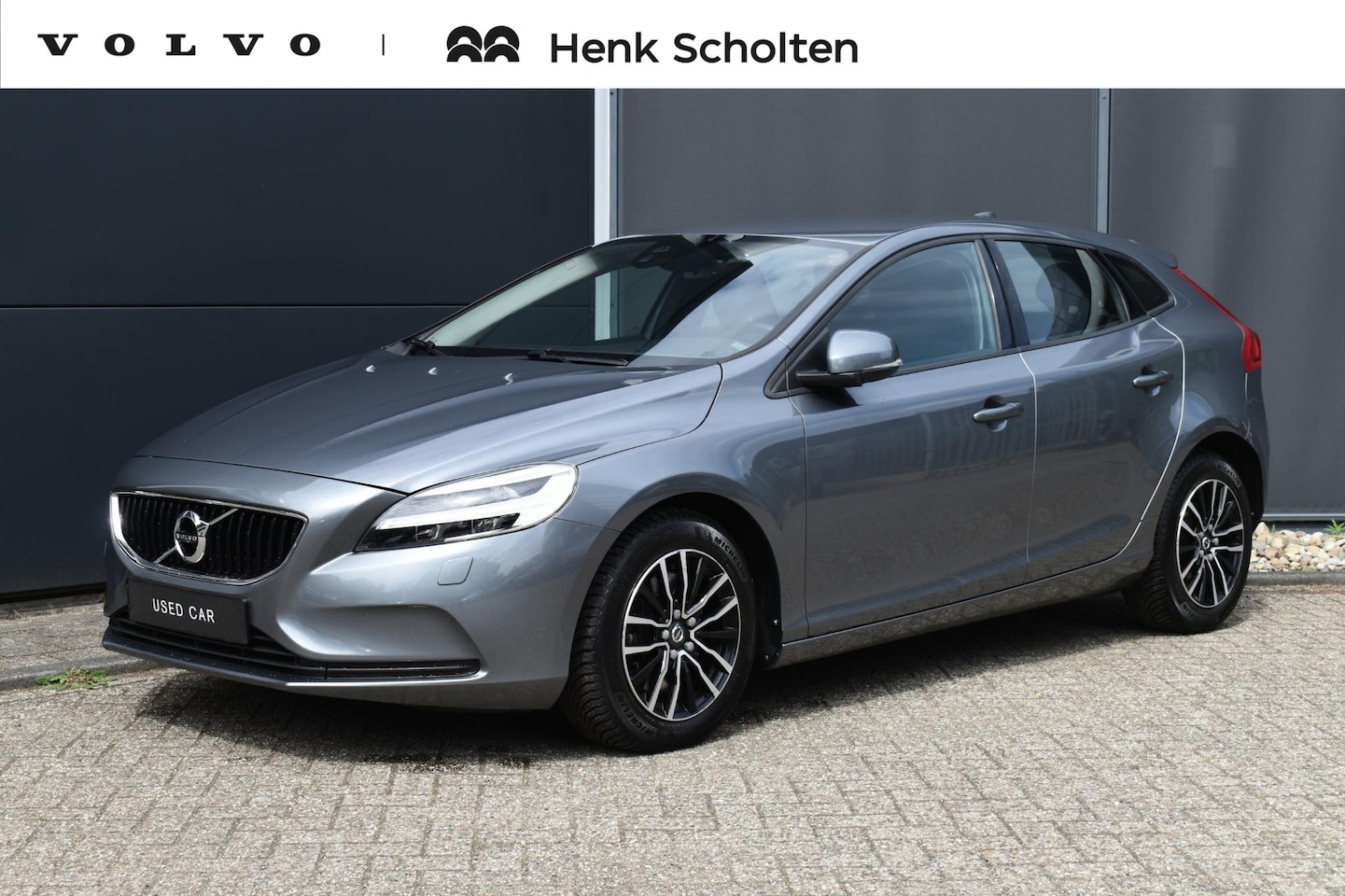 Volvo V40 - T2 Nordic+ | AUTOMAAT | Navigatie | Afneembare Trekhaak | Lichtmetalen velgen | Parkeersen - AutoWereld.nl
