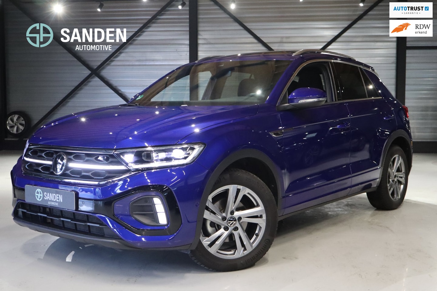 Volkswagen T-Roc - 1.0 TSI R-Line|LED Matrix|Navi|Camera|Panoramadak|Digitale Cockpit|17 inch - AutoWereld.nl