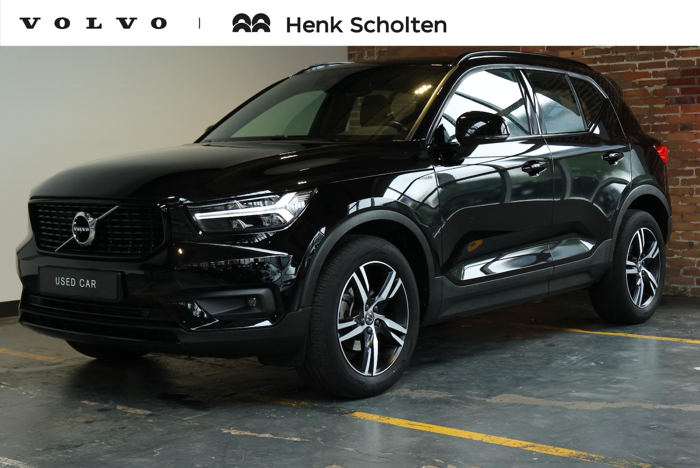 Volvo XC40 - T2 R-Design | Adaptieve cruise control | High Performance audio | Achteruitrijcamera | Key - AutoWereld.nl