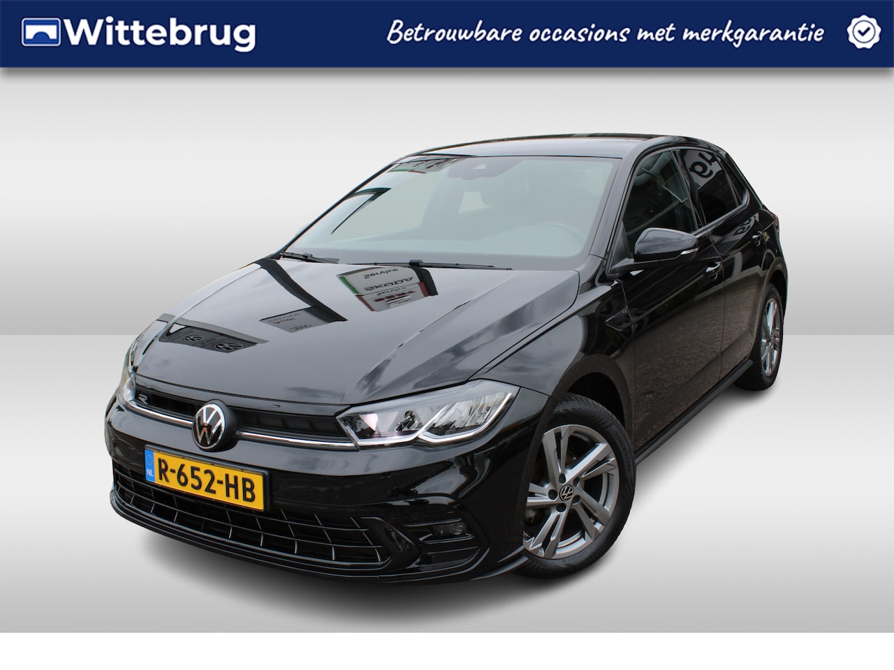 Volkswagen Polo - 1.0 TSI 95pk R-Line / Navigatie by APP / Parkeersensoren / LED / LM 16 inch / Digital cock - AutoWereld.nl