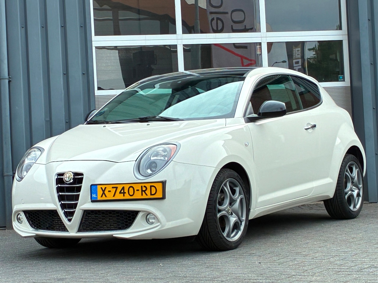 Alfa Romeo MiTo - 0.9 TwinAir Distinctive Airco Navigatie - AutoWereld.nl