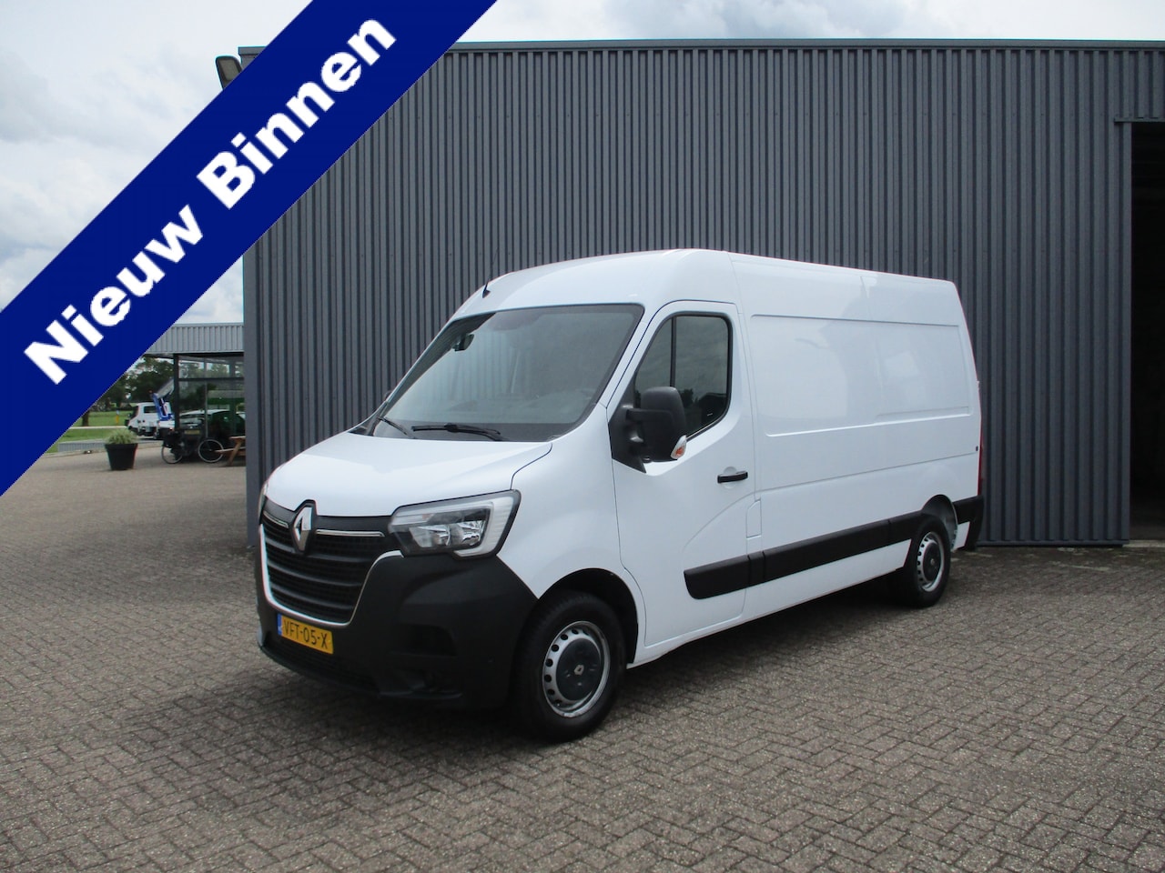 Renault Master - 2.3 dCi 135 PK L2H2 servicewagen Inrichting - AutoWereld.nl