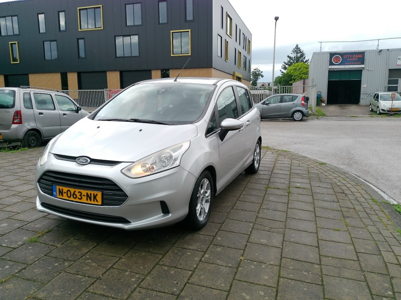 Ford B-Max - 1.0 ECOB. TITANIUM - AutoWereld.nl