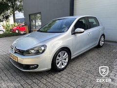 Volkswagen Golf - 1.4 TSI Highline / Nieuwstaat / Trekhaak /