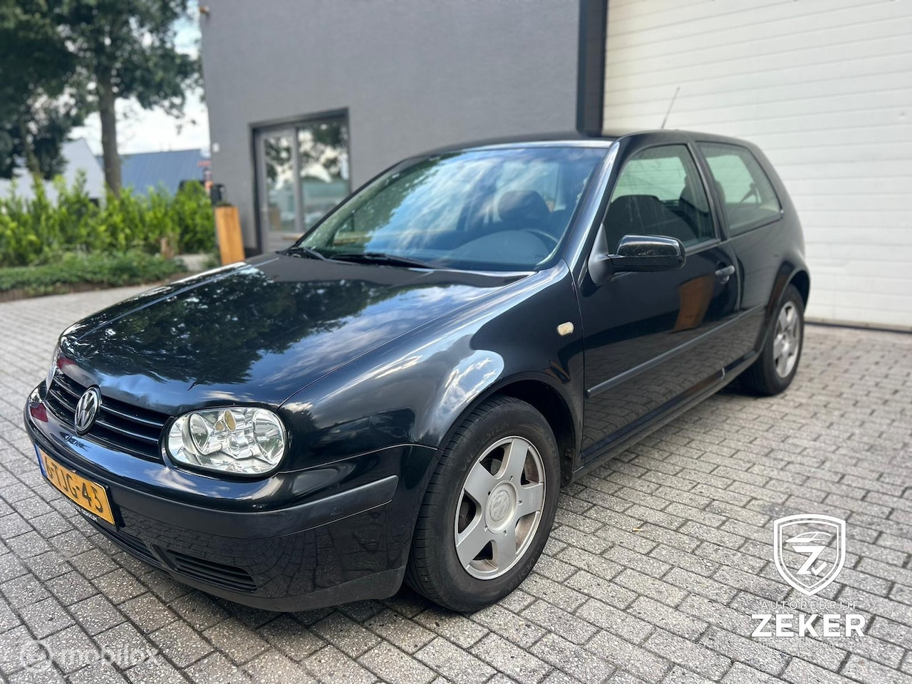 Volkswagen Golf - 1.4-16V / AIRCO / inruil mogelijk / Scherm / - AutoWereld.nl