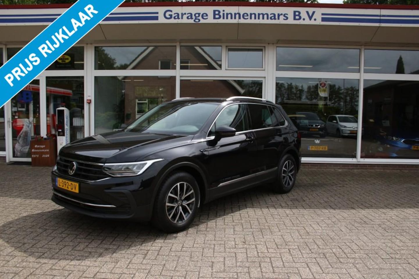 Volkswagen Tiguan - 1.5 TSI Life Business 1.5 TSI Life  Business, Automaat, Adp cruise, Virtual Cockpit - AutoWereld.nl