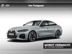 BMW i4 - M50 High Executive M-Sport Pro Comfort Acces / Glazen Schuifdak / Stuur & Stoelverwarming