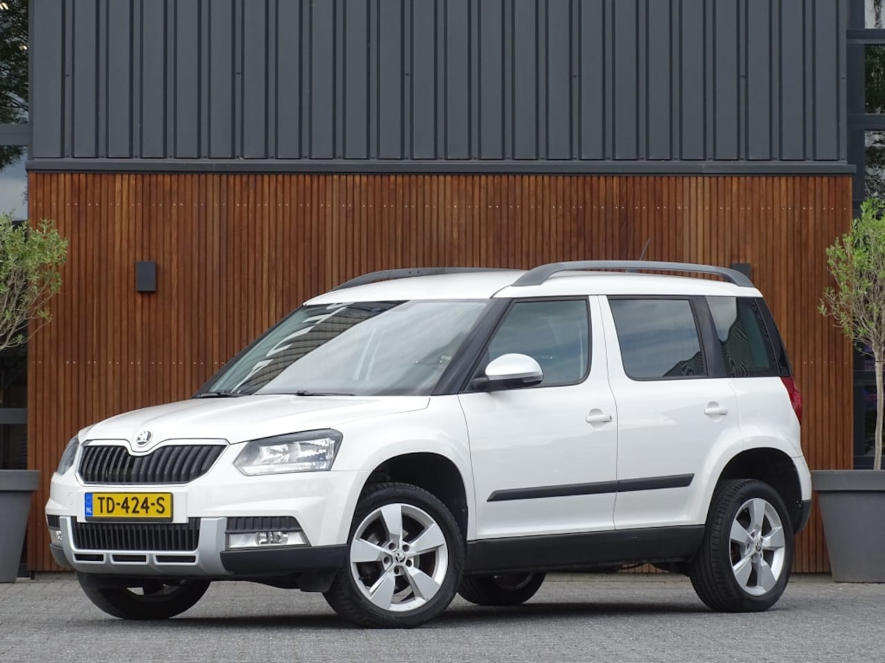 Skoda Yeti - 1.4 TSI 123PK Elegance DSG / RNS / luxe pakket - AutoWereld.nl