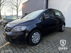 Volkswagen Golf - 1.6 FSI Nieuwe APK / NAP / Trekhaak /