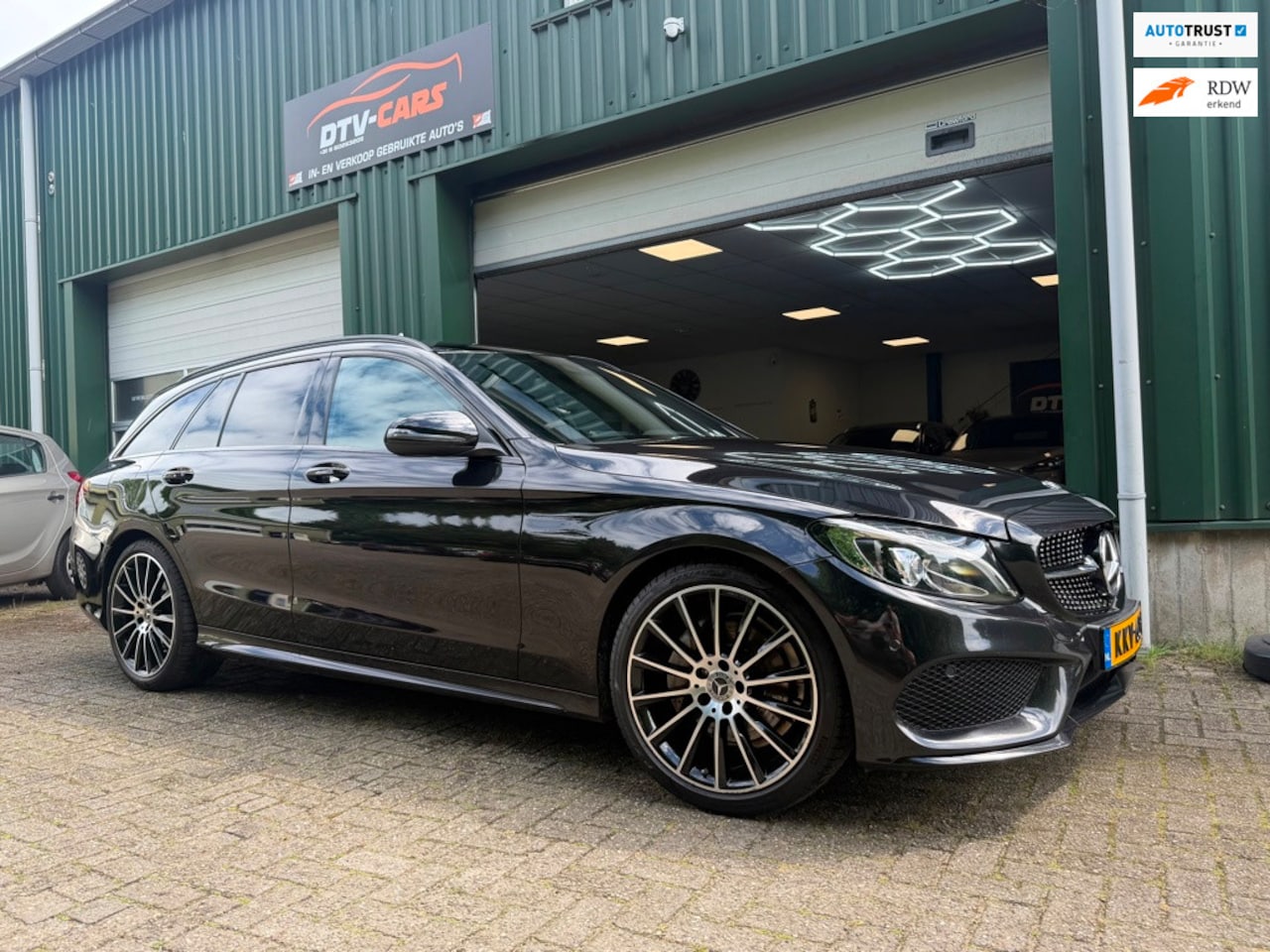Mercedes-Benz C-klasse Estate - 180 Prestige AMG pano leder - AutoWereld.nl