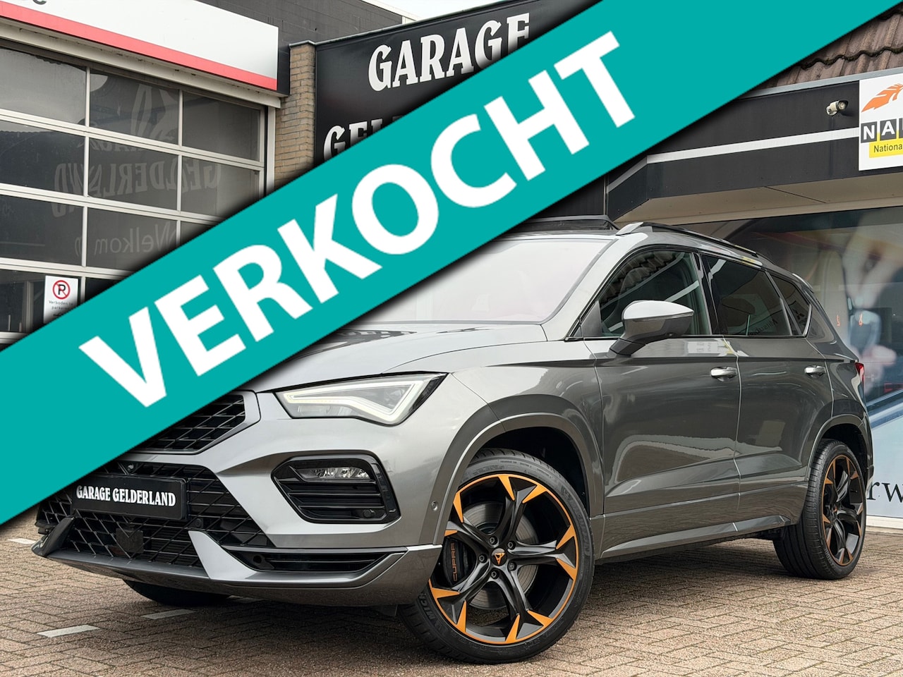 CUPRA Ateca - 300PK | Pano | Acc | Virtual | Matrix | Leder/Alcantara | Apple/Android | Trekhaak | Full- - AutoWereld.nl