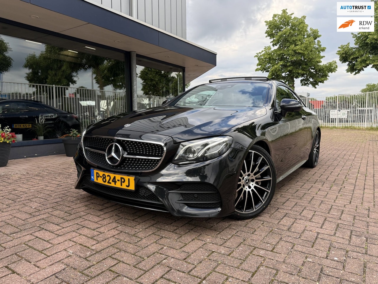 Mercedes-Benz E-klasse Coupé - 300 Premium + | VOL OPTIES - AutoWereld.nl
