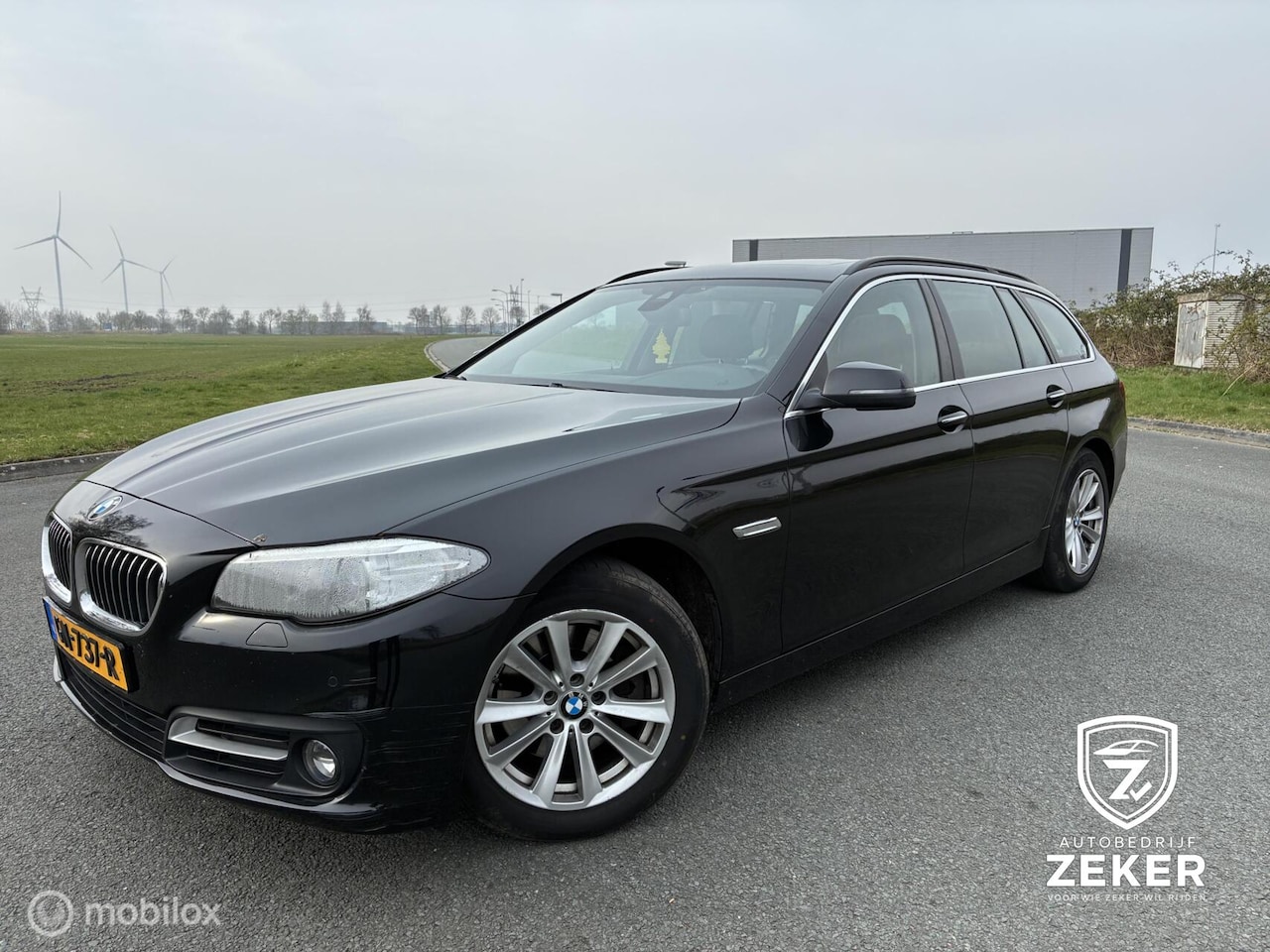 BMW 5-serie Touring - 520d / Panorama / automaat / stoelverw - AutoWereld.nl