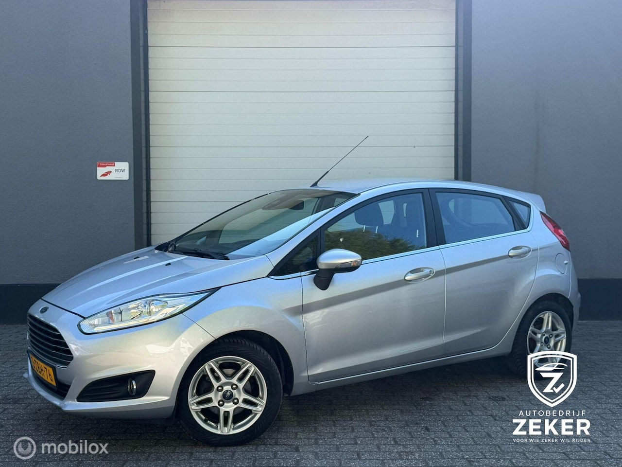 Ford Fiesta - 1.0 EcoBoost Titanium / automaat / nap / cruise - AutoWereld.nl