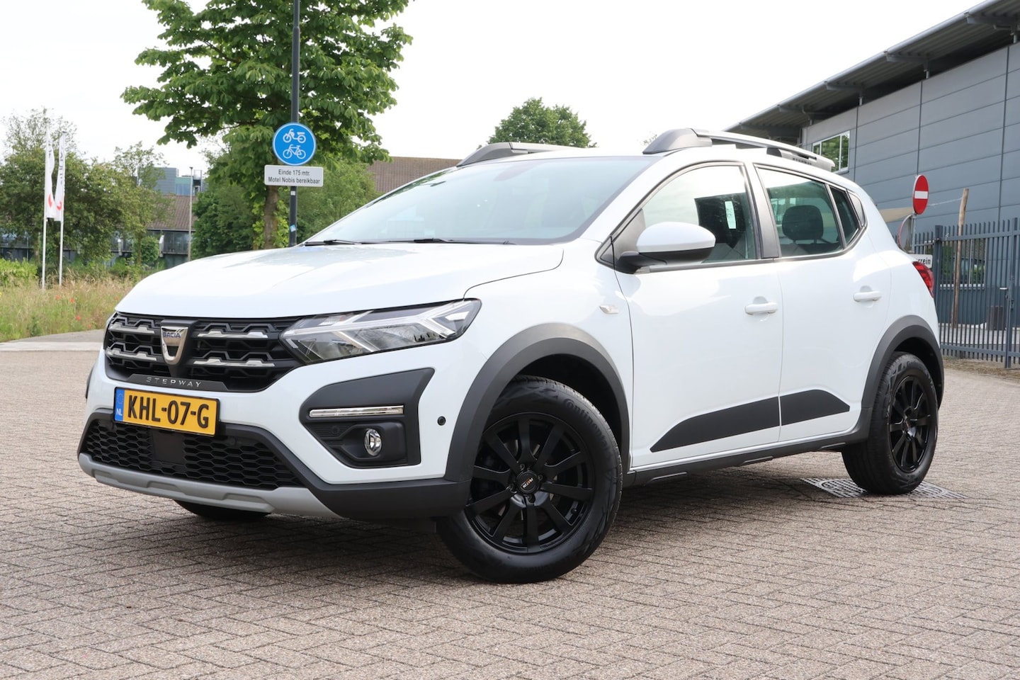 Dacia Sandero Stepway - 1.0 TCe 100 Bi-Fuel Comfort 1.0 TCe 100 Bi-Fuel Comfort - AutoWereld.nl